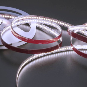 Bandă flexibilă LED XRIBO IP20 5m/rolă 22W/m 240 LED/m 24V DC 6000K CRI.80 >115°