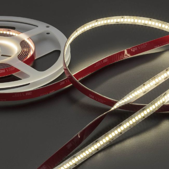 Bandă flexibilă LED XRIBO IP66 5m/rolă 22W/m 240 LED/m 24V DC 4000K CRI.80 >115°