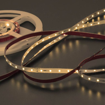 Bandă flexibilă LED XRIBO IP20 5m/rolă 6W/m 64LED/m 24V DC 2700K CRI.80 >115°l