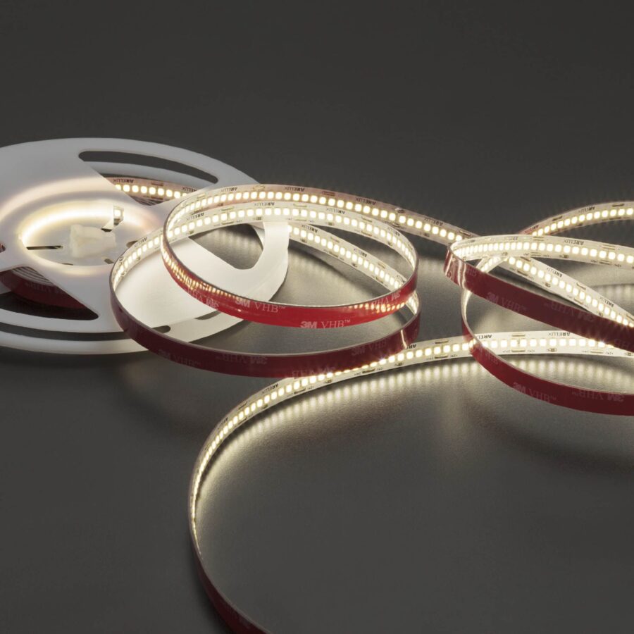 Bandă flexibilă LED XRIBO IP66 15m/rolă 5W/m 65 LED/m 48V DC 3000K CRI.90 >120dgr